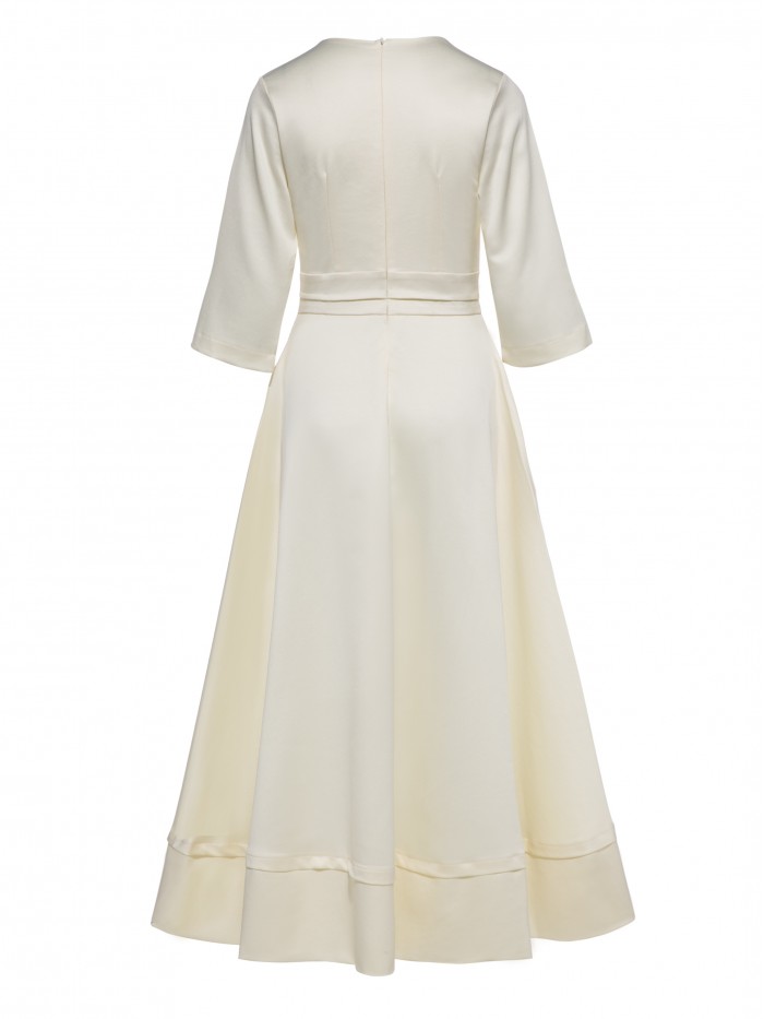 Elegant Pure White V-Neck Half Sleeve Dress